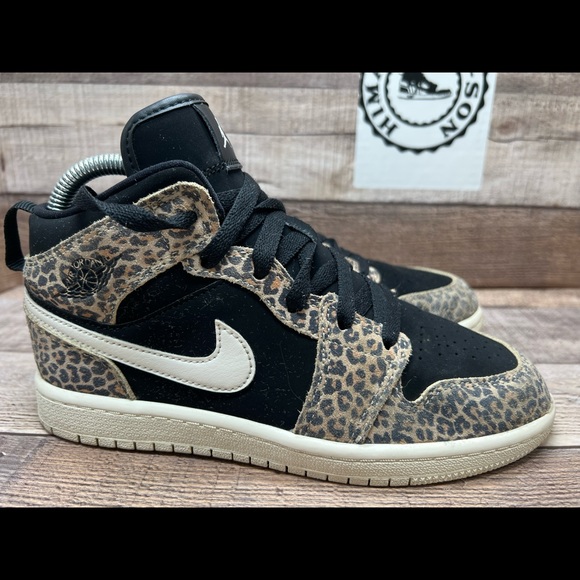 Nike Air Jordan 1 Mid SE Leopard Cheetah BQ6932-021 Youth Size 3Y Women Size 4.5 - Picture 9 of 12